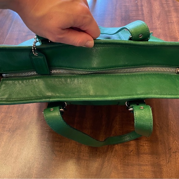 Vintage Coach Hampton Carryall Leather Shoulder Bag - Green - Picture 10 of 13